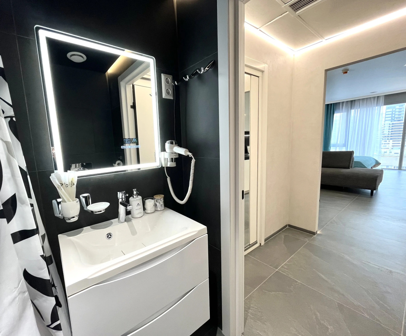 Квартира панорамная Неотель в ЖК Галерея Чижова, у Театра Оперы и Балета