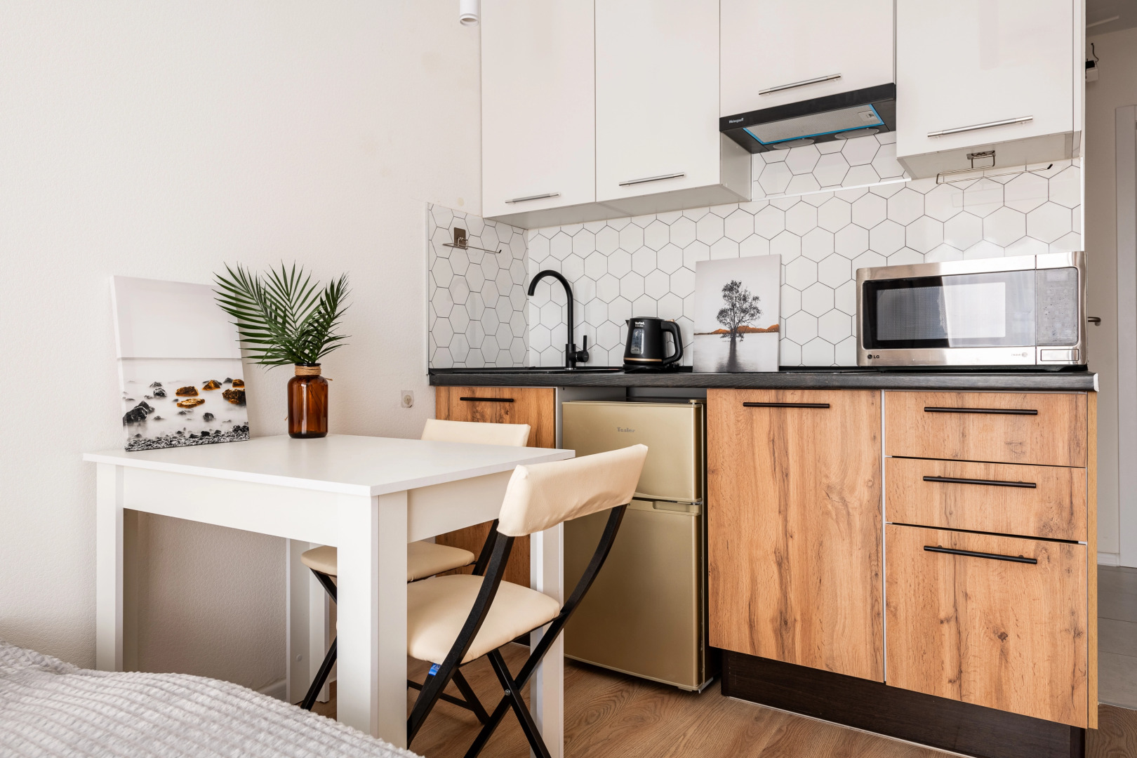 Квартира Студия у метро Озерная