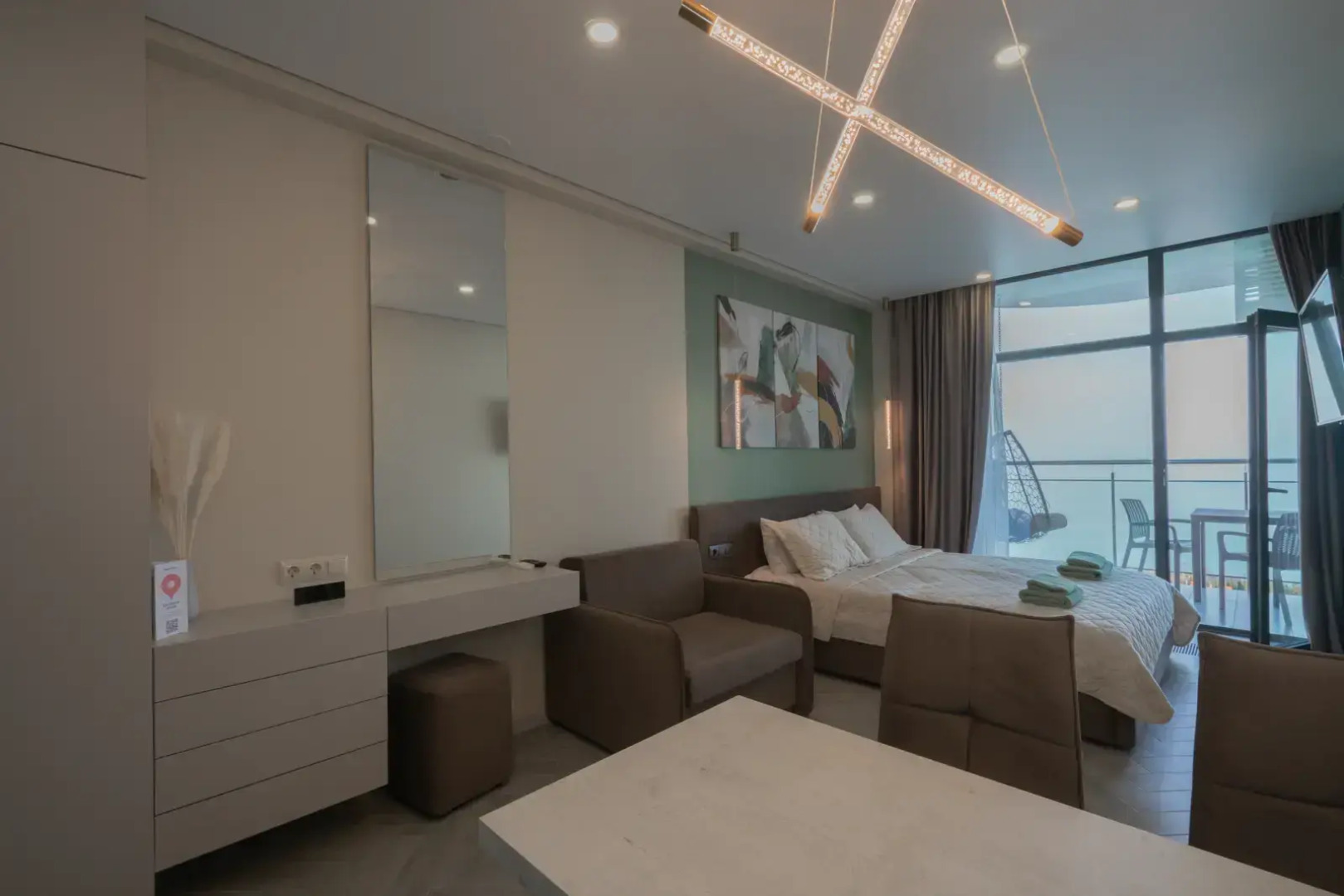 Апартаменты LS-Art-Olive с видом на море с 13 этажа