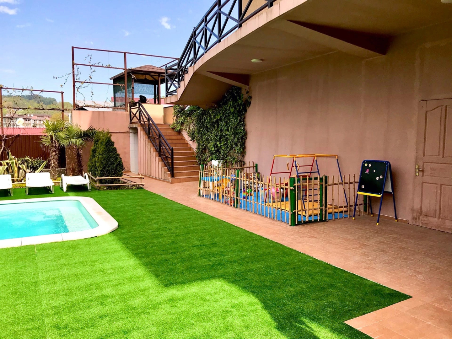 Гостевой комплекс Дом Солнца