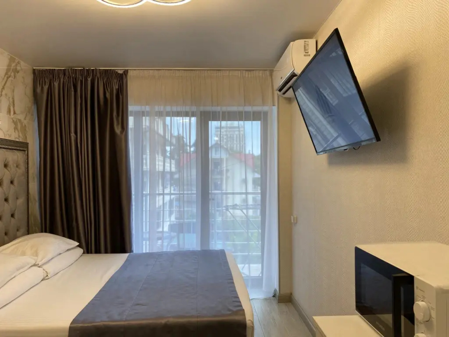 Апартаменты Капри Хаус Ленина 219/4