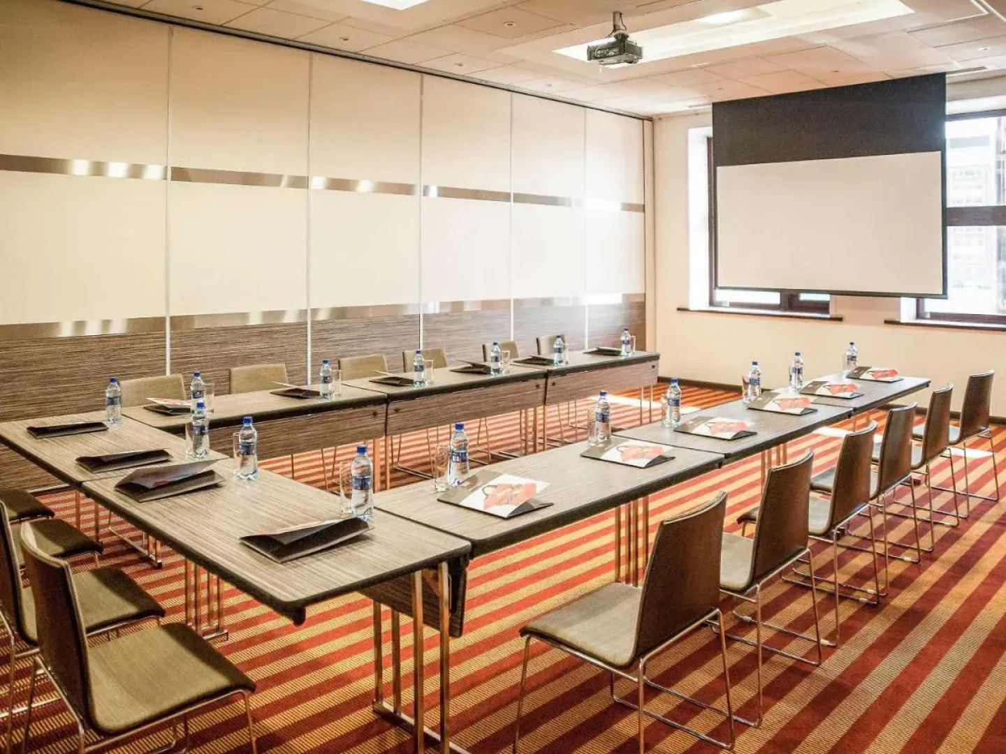 Отель Ibis Астана