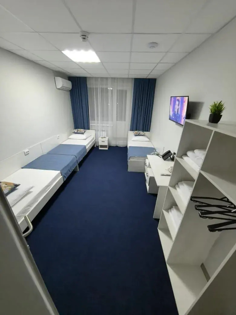 Отель Белая Ворона