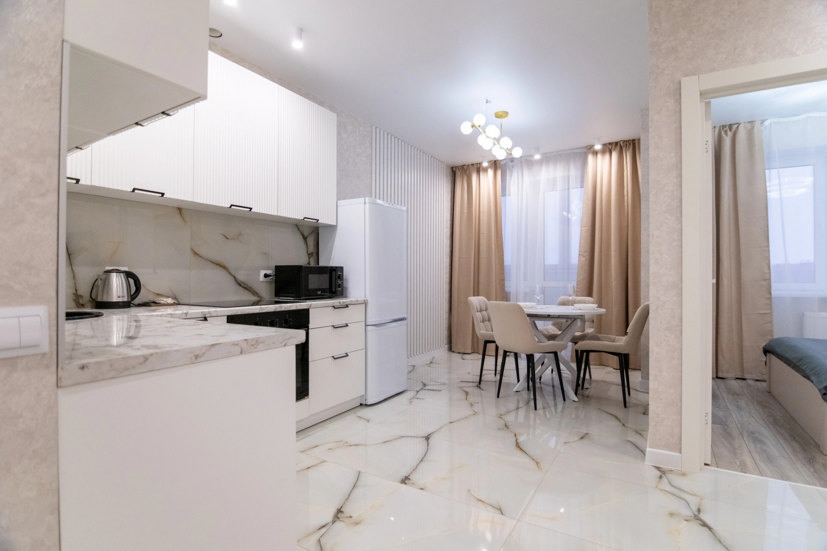 Апартаменты с новым ремонтом в новострое