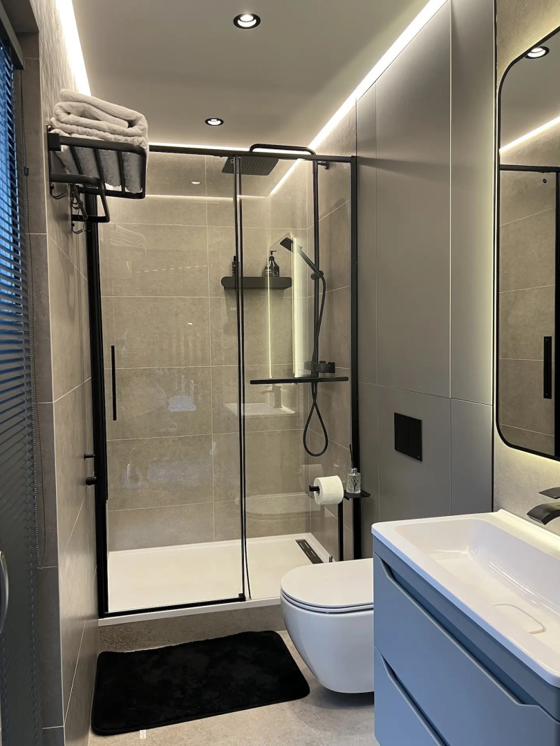 Частный дом Lakeside house