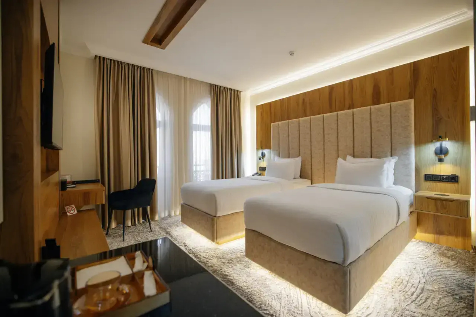 Отель Kohinur Plaza