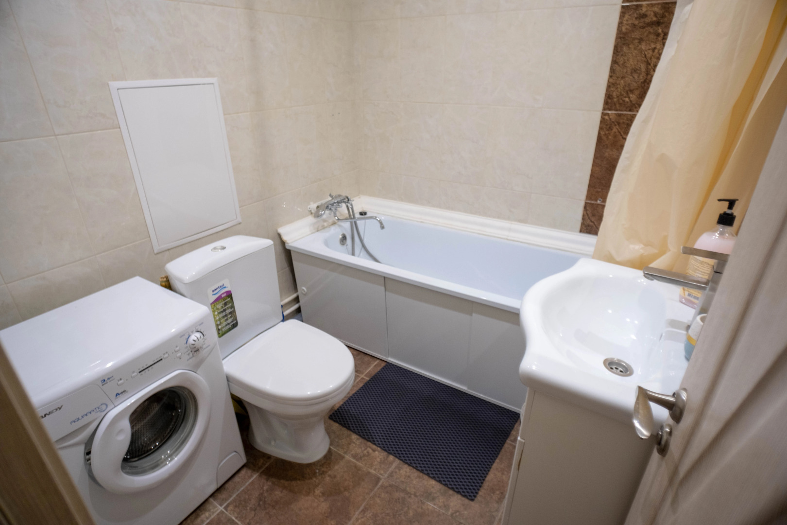 Апартаменты студия с светлым ремонтом в новом доме