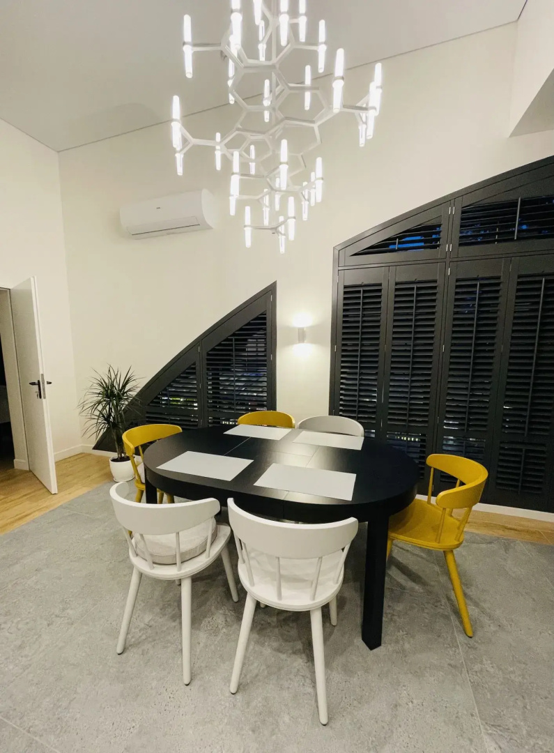 Апартаменты Apartburo Делюкс  в бельэтаже у моря