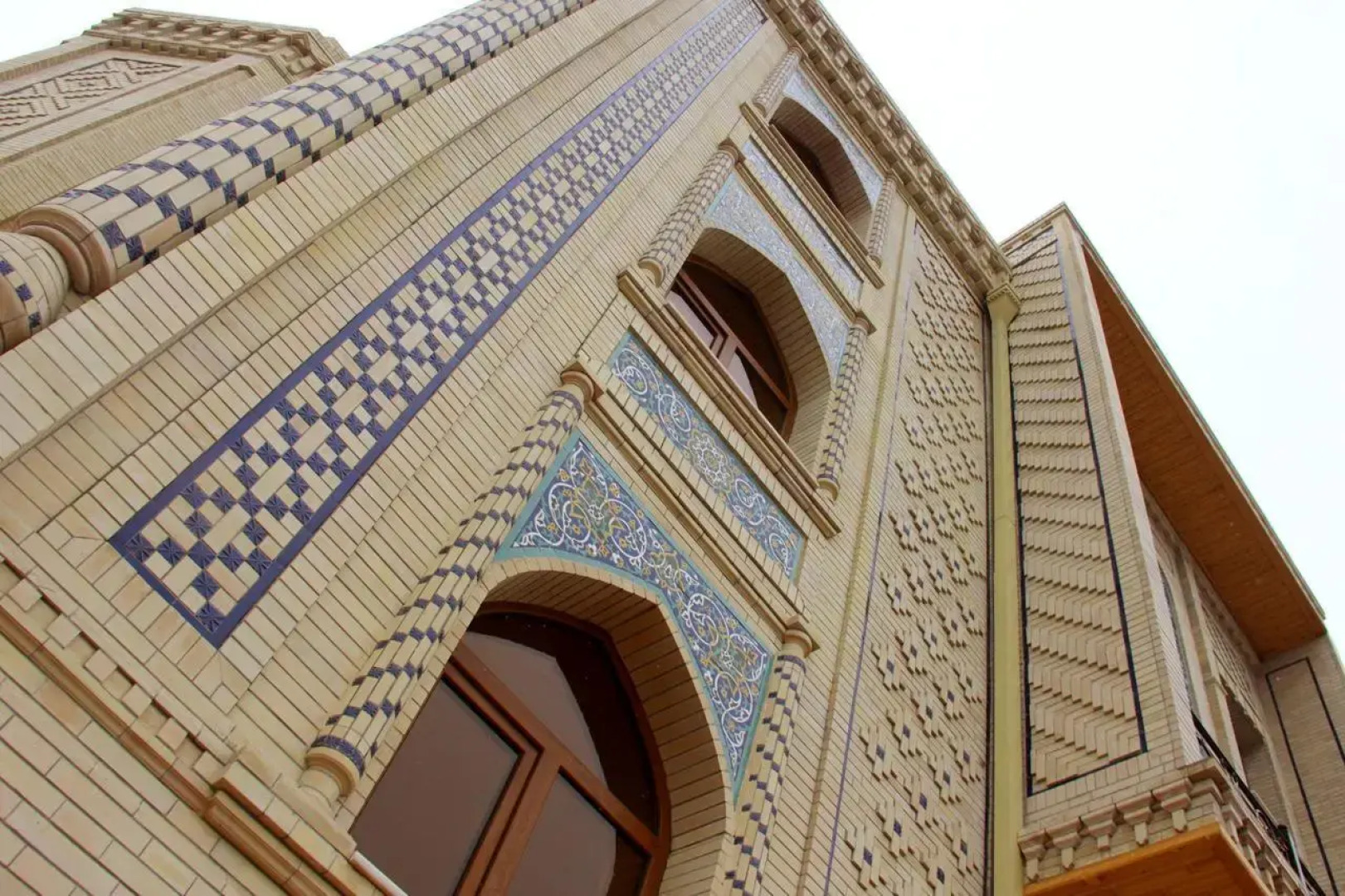 Отель Эмирхан