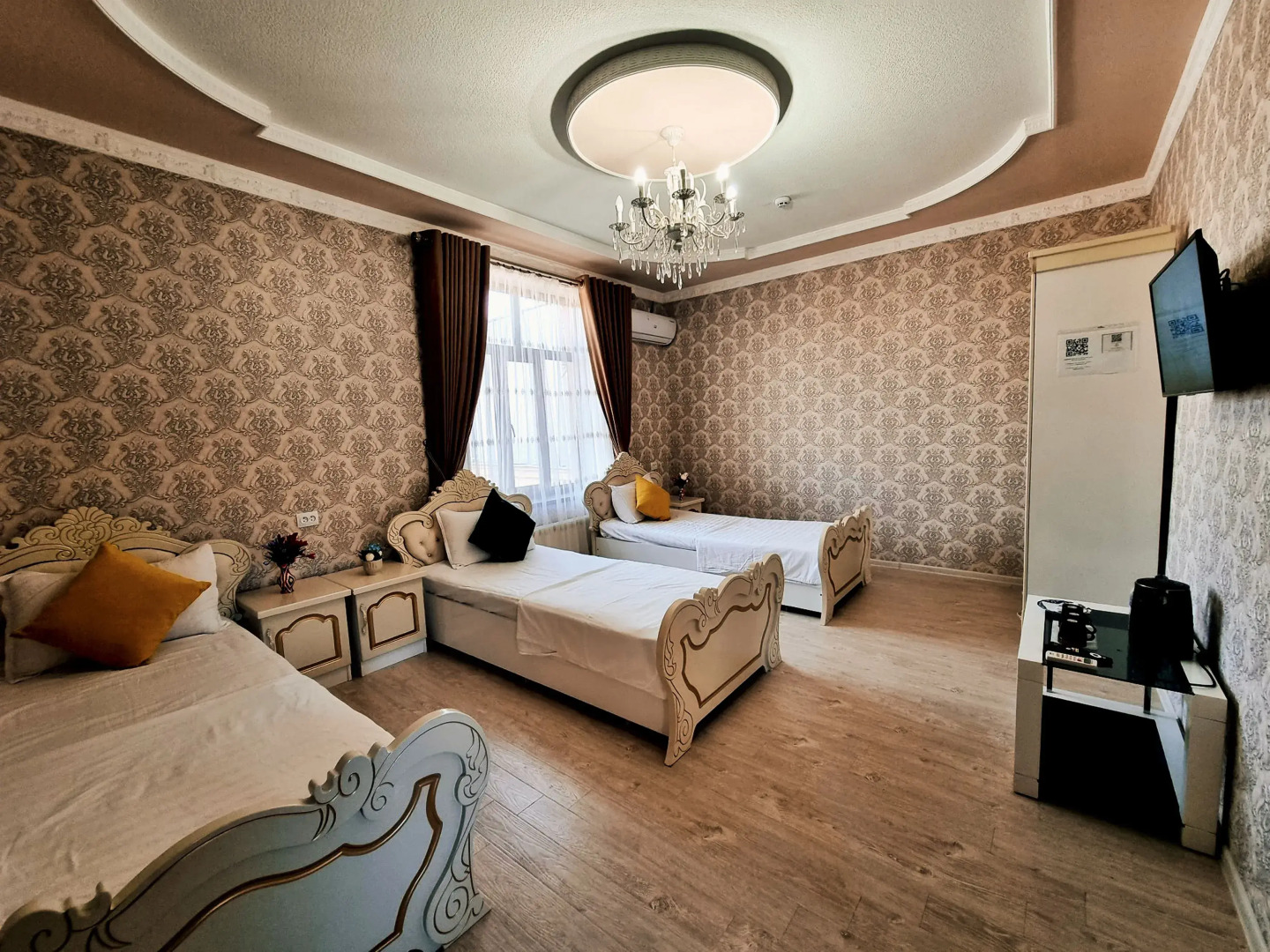 Отель Shahram Plus