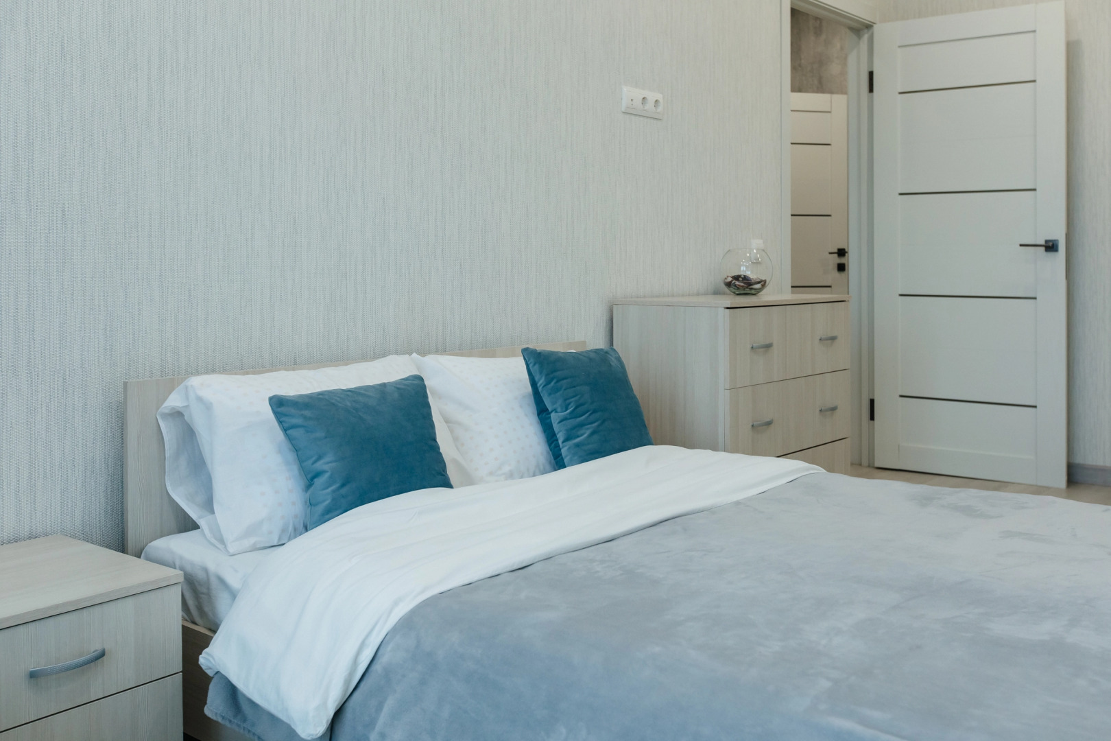 Квартира Комфортная Двухкомнатная с Видом на Реку