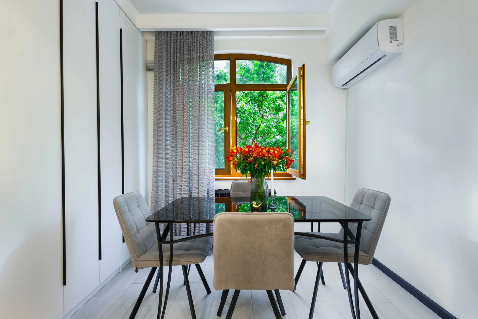 Апартаменты KeyGo #0077 с Одной Спальней на улице Сарьяна