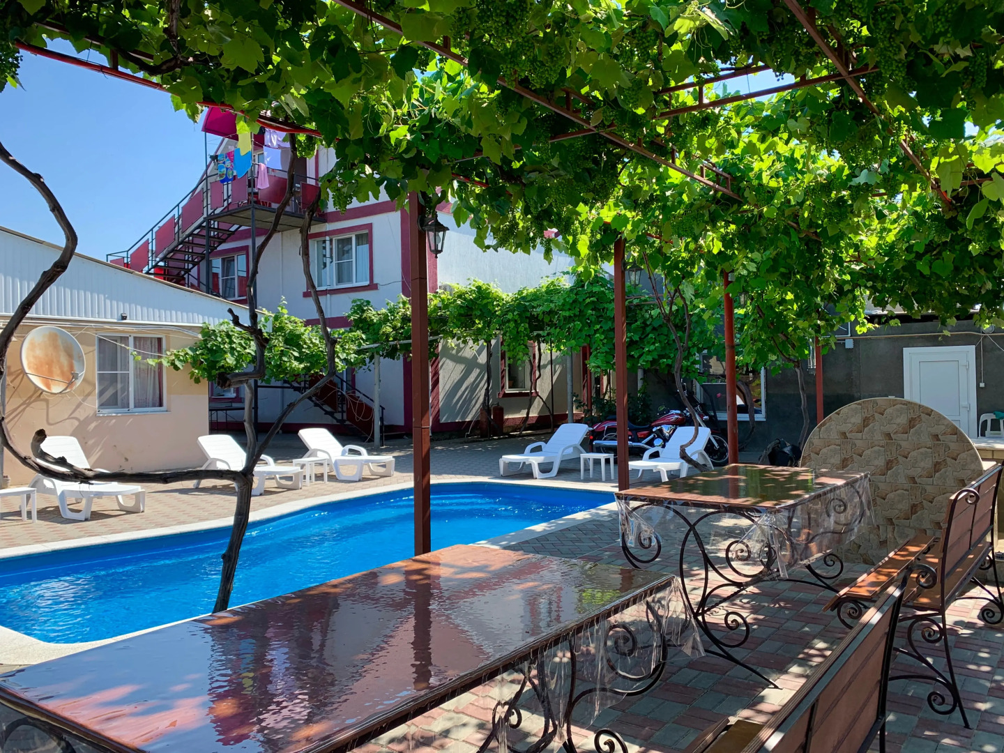 Гостевой дом Надежда