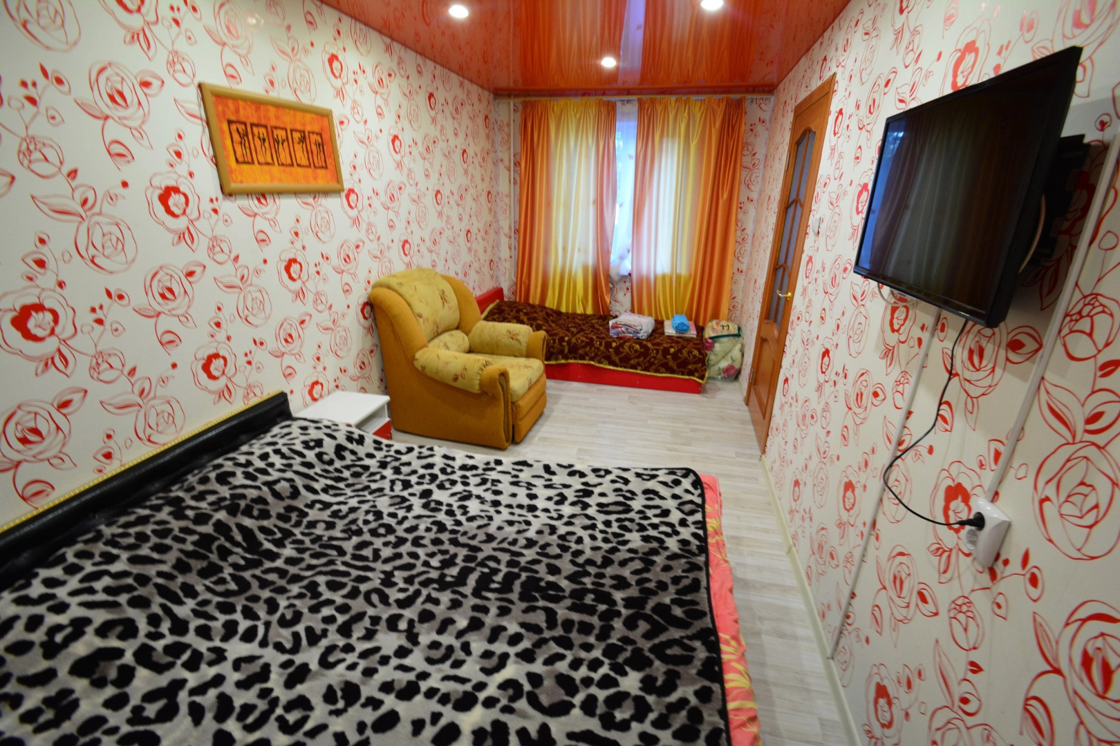 Апартаменты на улице Бредова 3