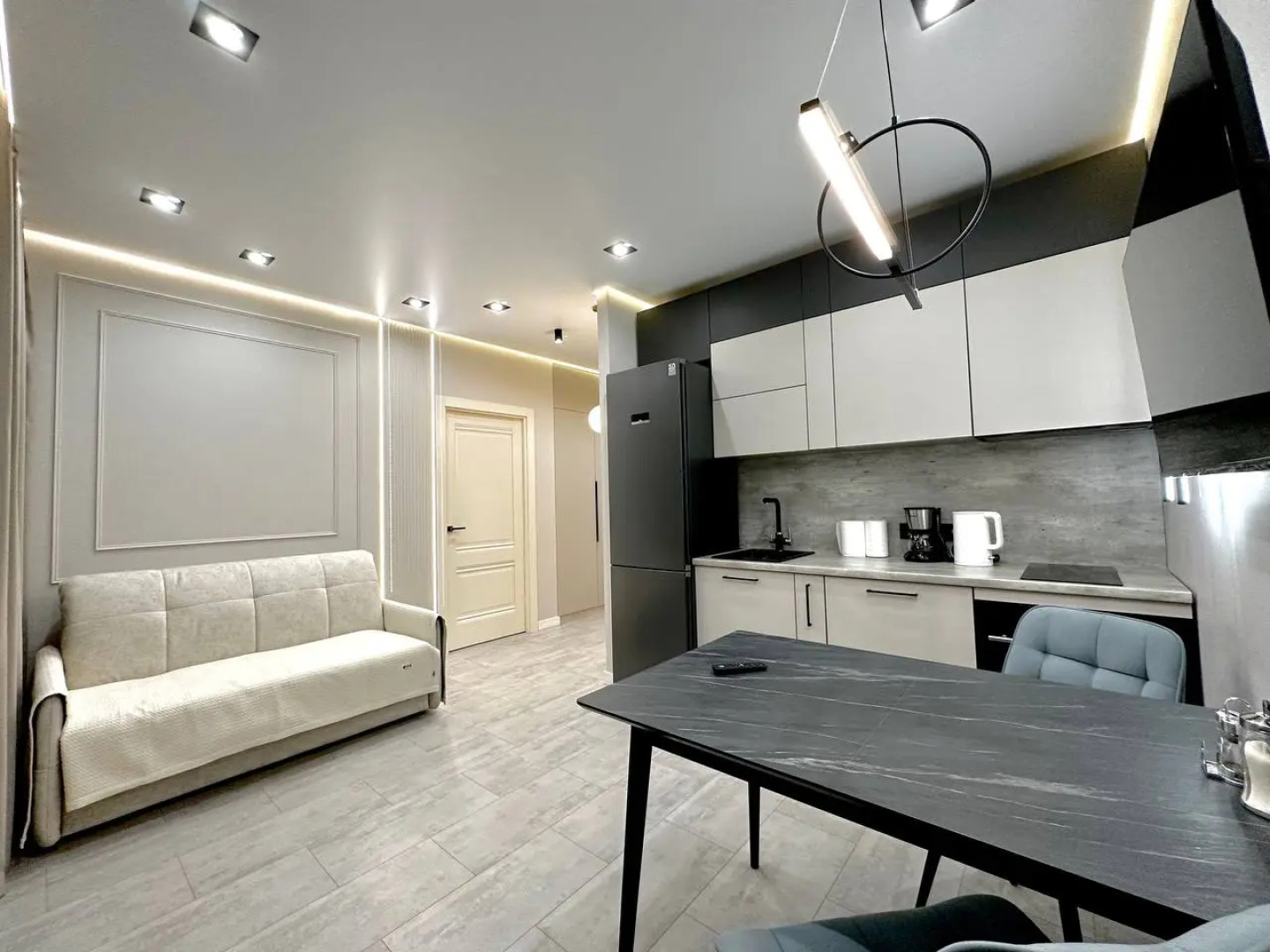 Квартира Евродвушка класса Люкс в центре города