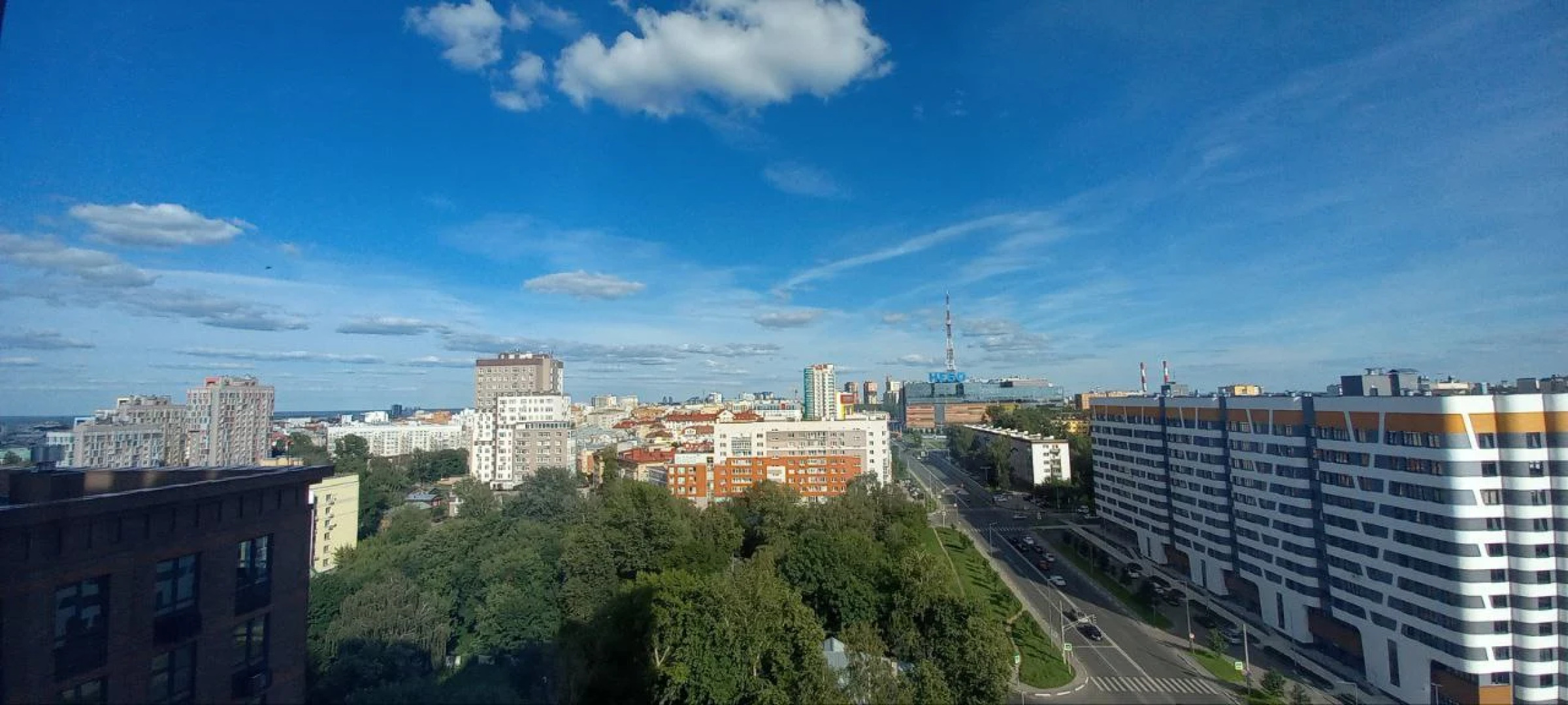 Апартаменты Wing Tower - высотная студия в центре