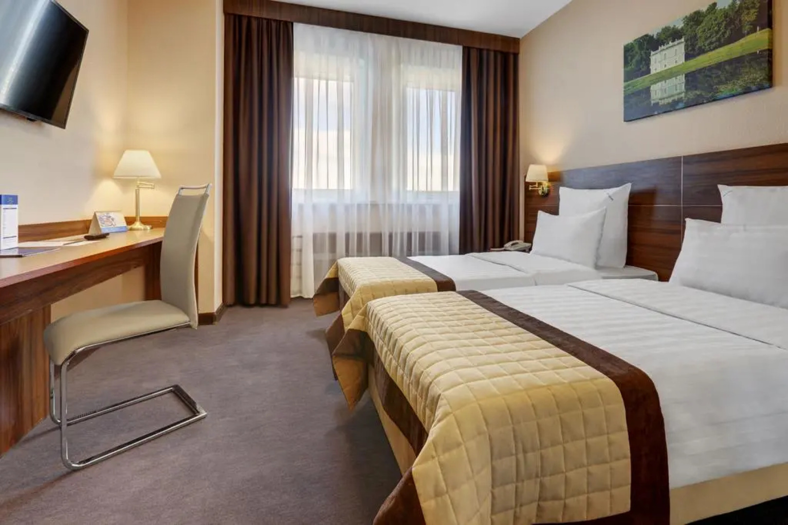 Гостиница Парк Тауэр