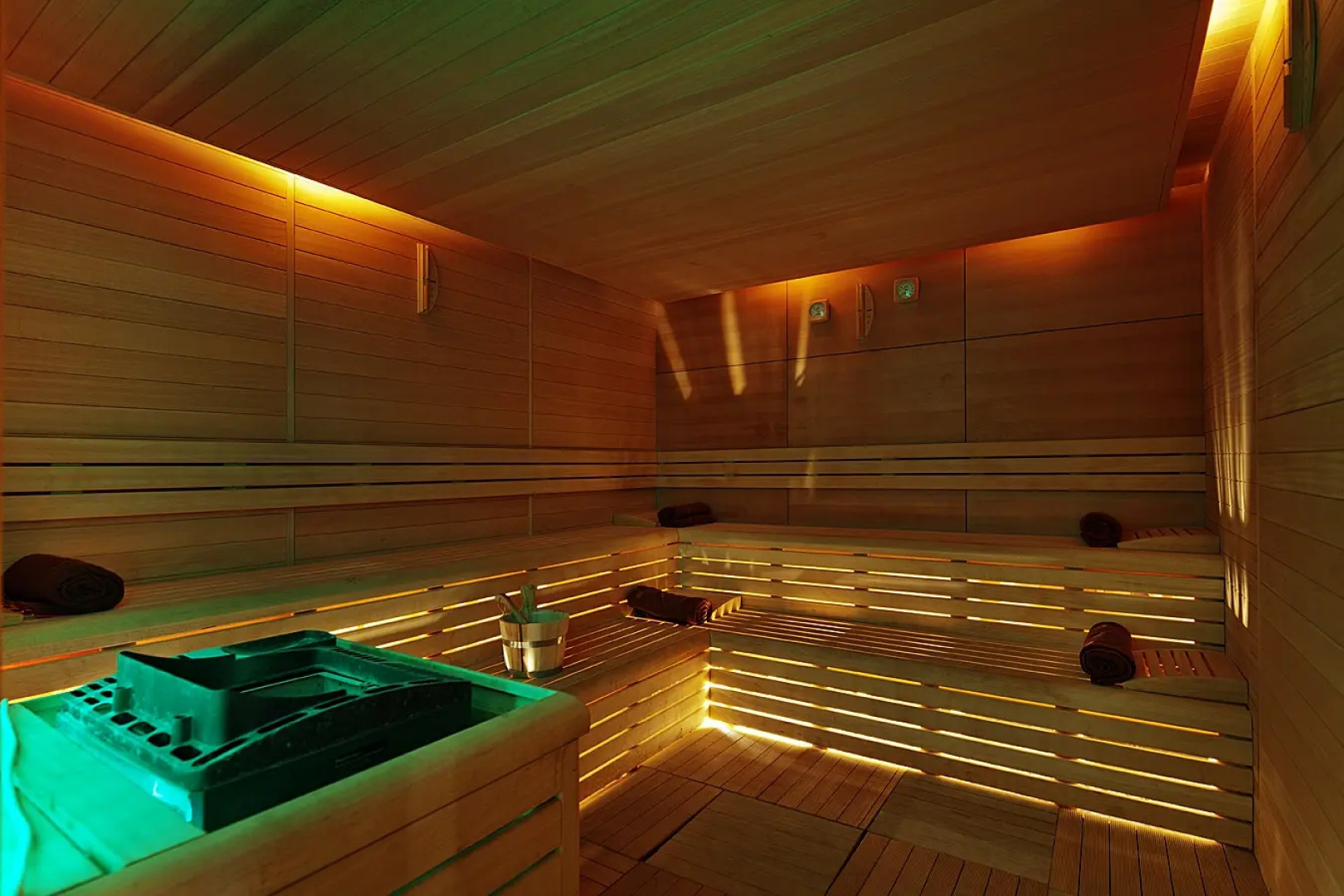 Отель Merit Crystal Cove Casino & SPA