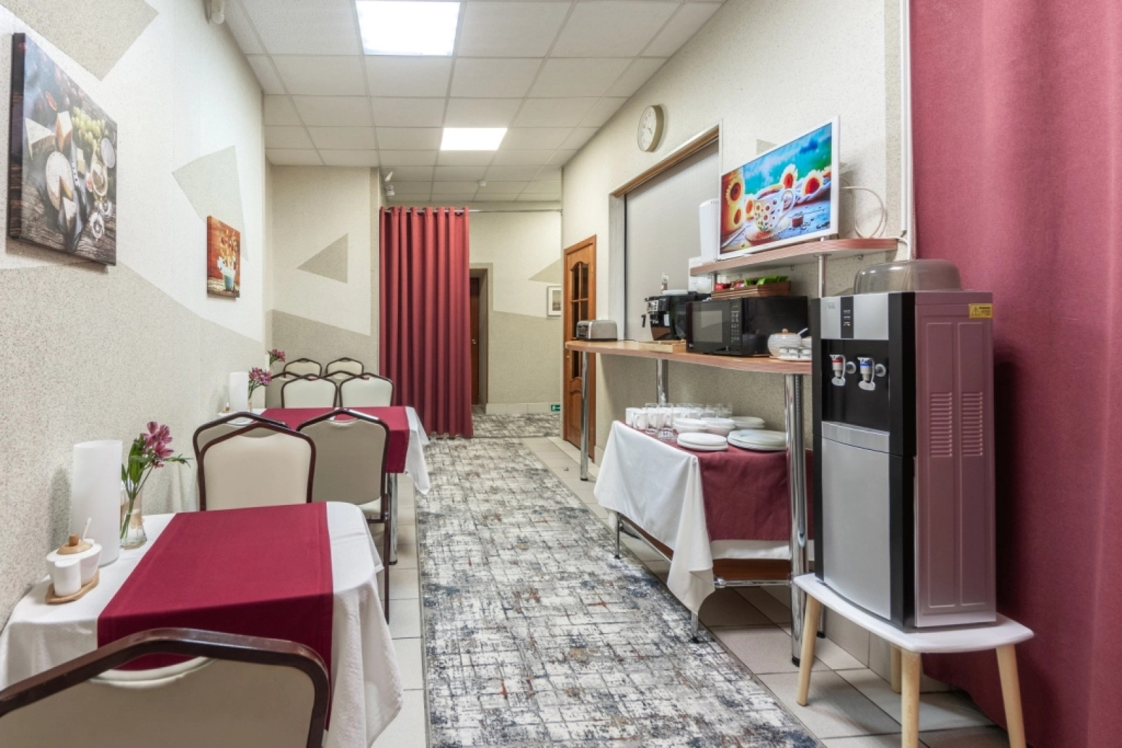 Отель Искра