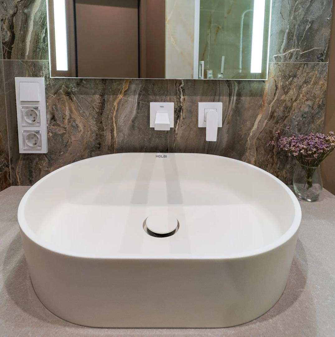 Квартира стильная двухкомнатная VIP на берегу реки