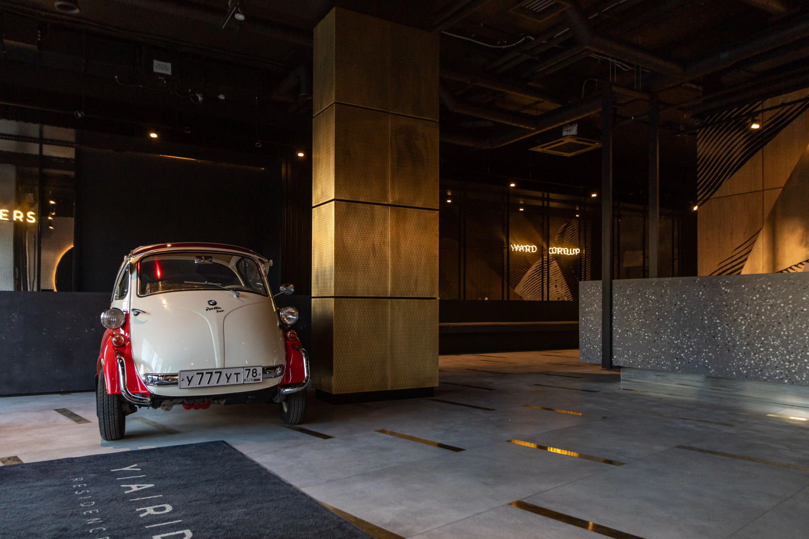 Апартаменты у Площади Александра Невского