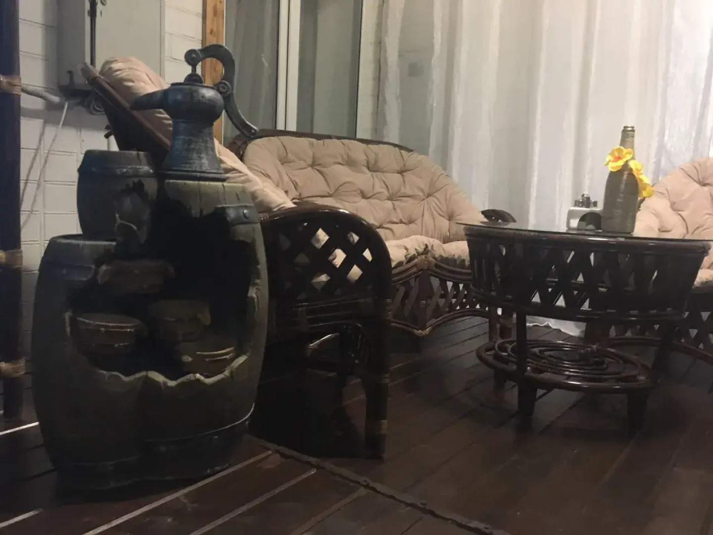 Отель Белый