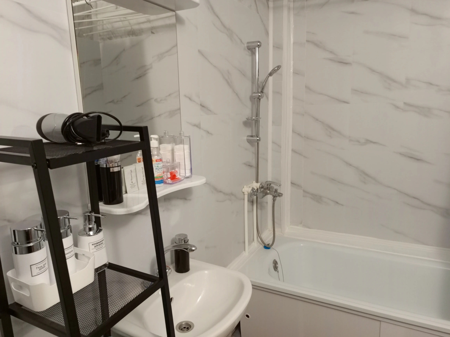 Апартаменты в Университетском Изумруд Lion Apart