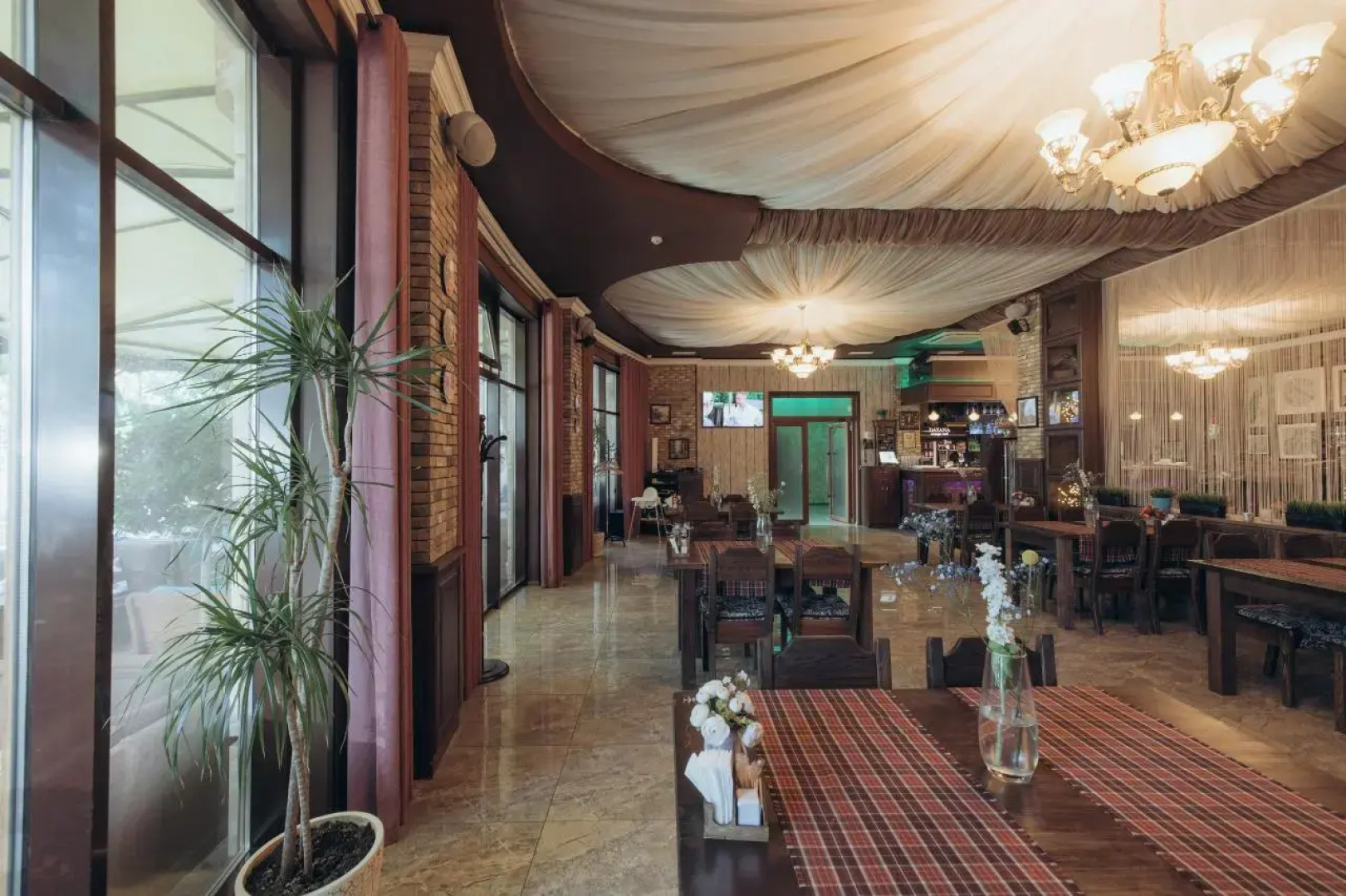 Отель Даяна