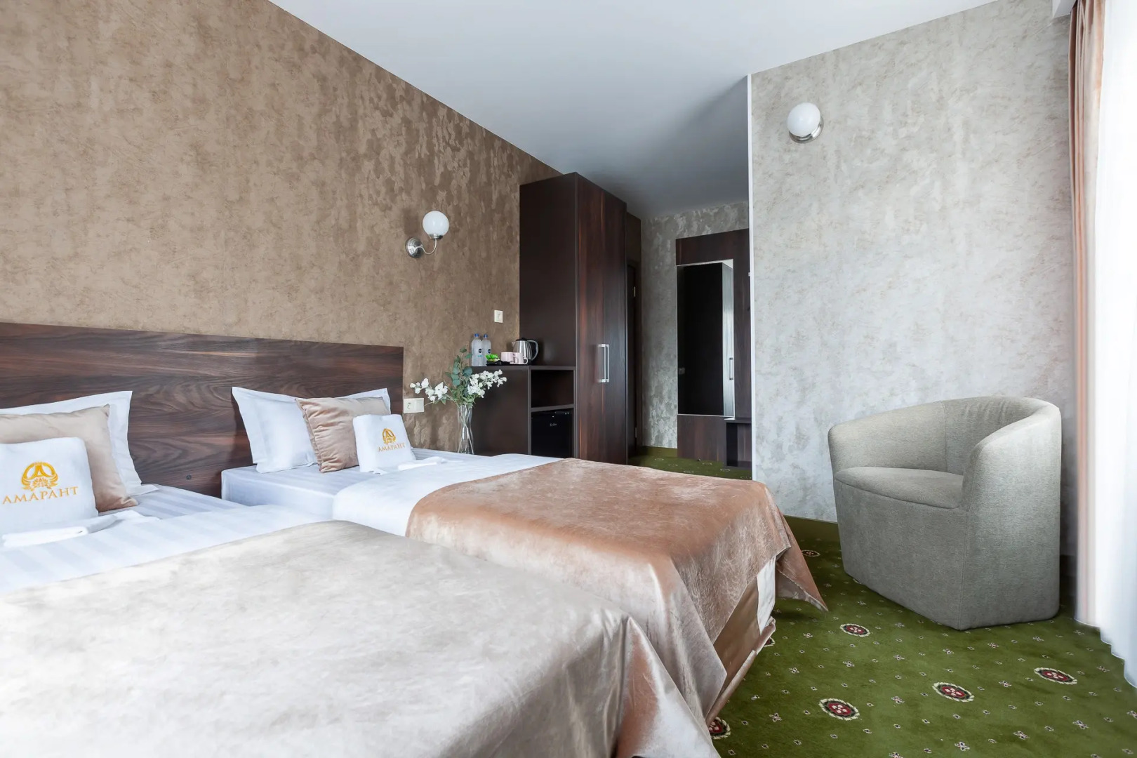 Отель Amarant