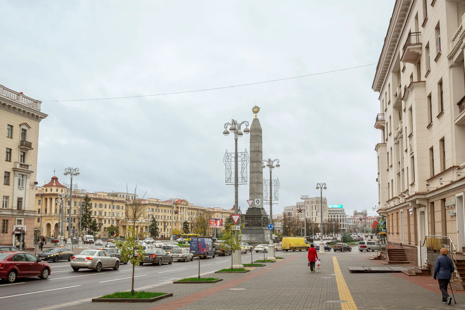 Апартаменты Ladgorna на Независимости 39