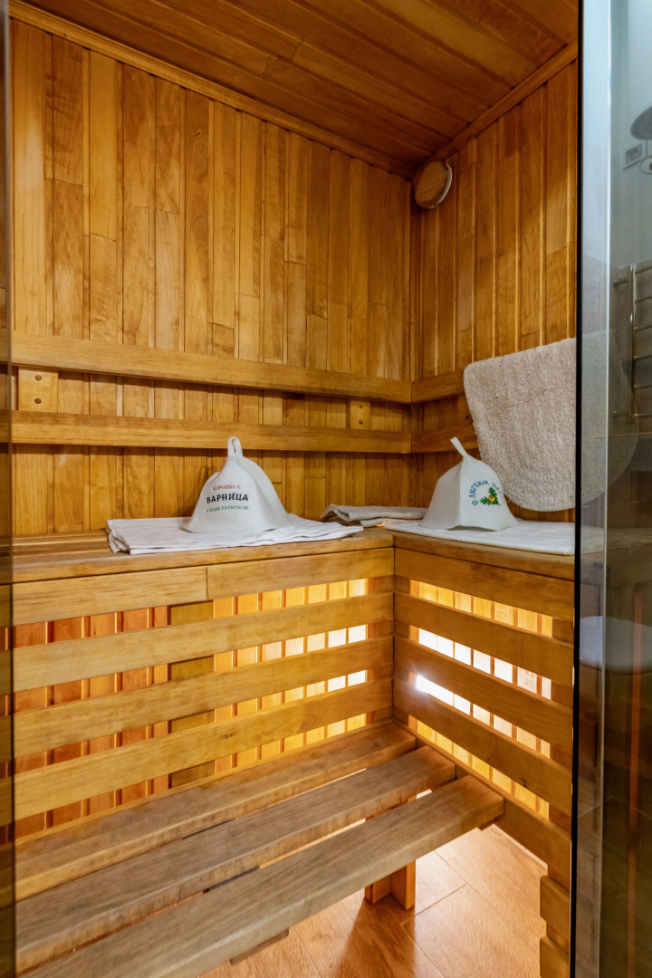Апартаменты с сауной на Данини