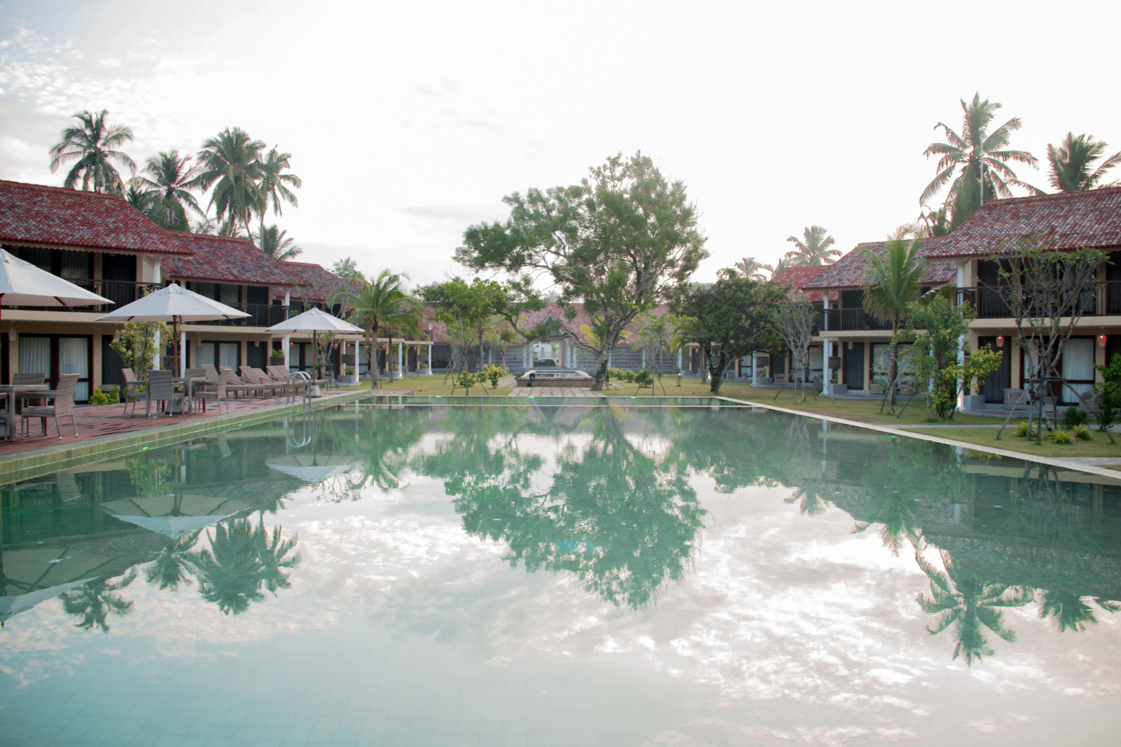 Отель The Villas Wadduwa