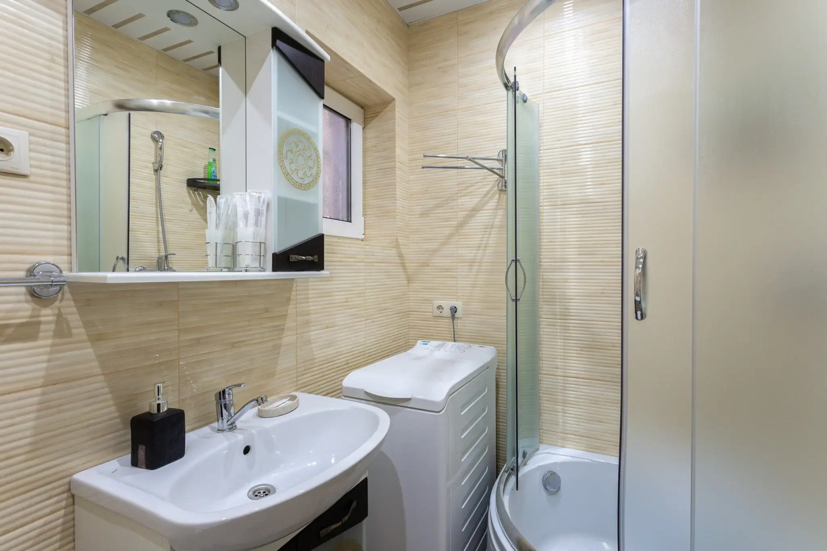 Апартаменты 2-комнатные в таунхаусе с гаражом в Кудепсте