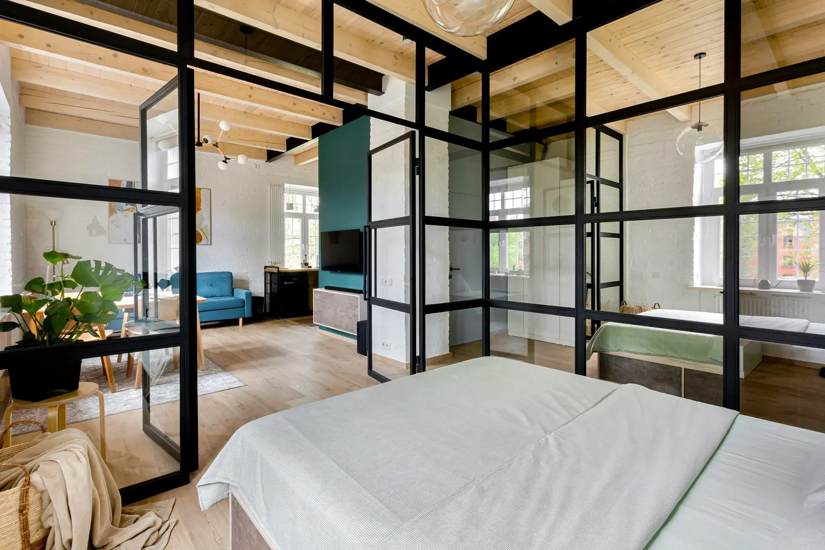 Апартаменты Tverloft у Волги с прозрачной спальней