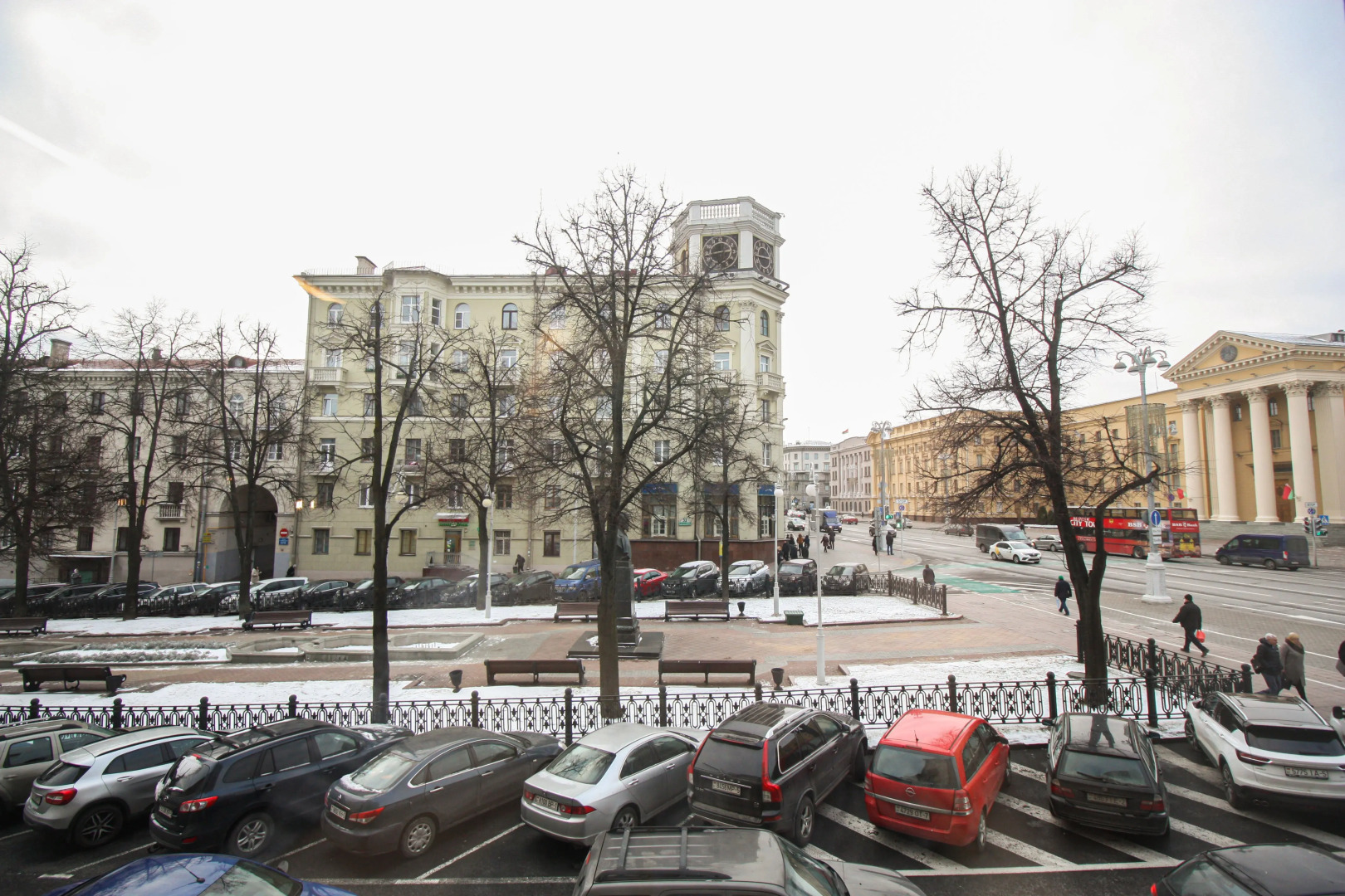 Апартаменты на проспекте Независимости 18