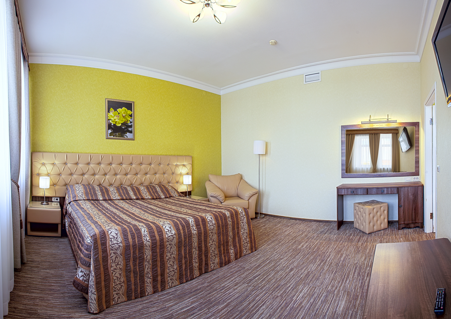 Отель Чарушин