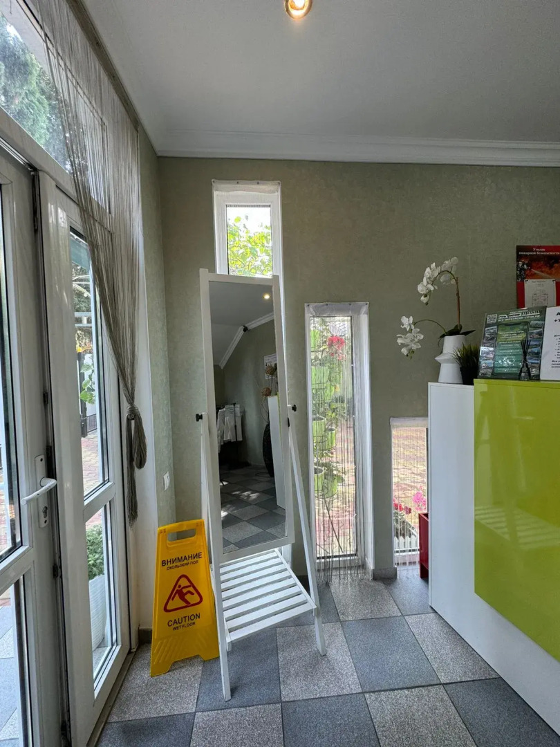 Отель Тростник