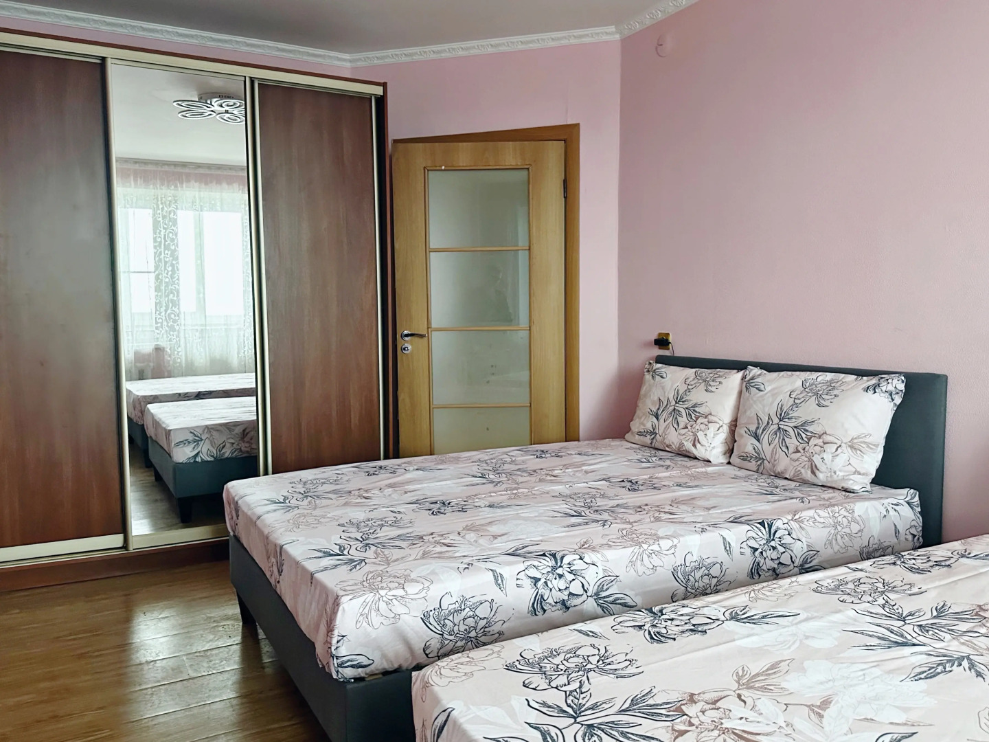 Квартира Двухкомнатная с Видом на Монастыри