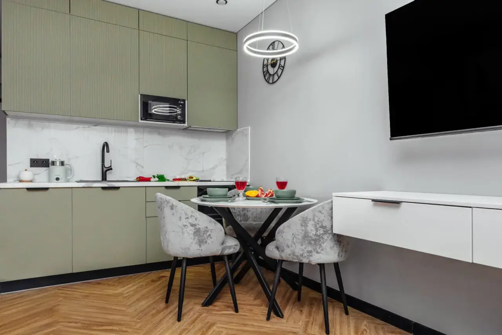 Апартаменты Метрополь с видом на море от УК Атмосфера