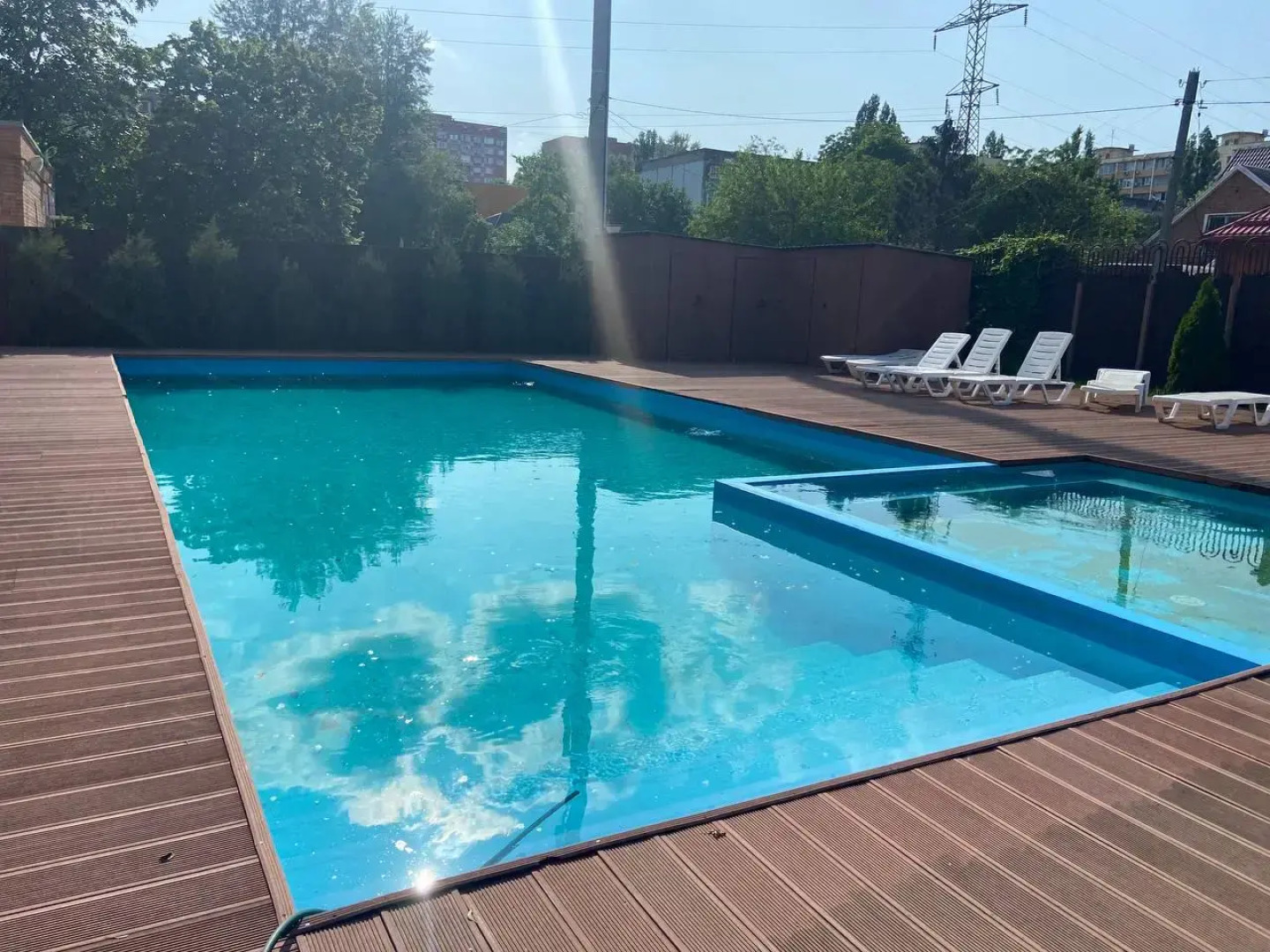 Апартаменты Эль Апарт на Содружества 66/110