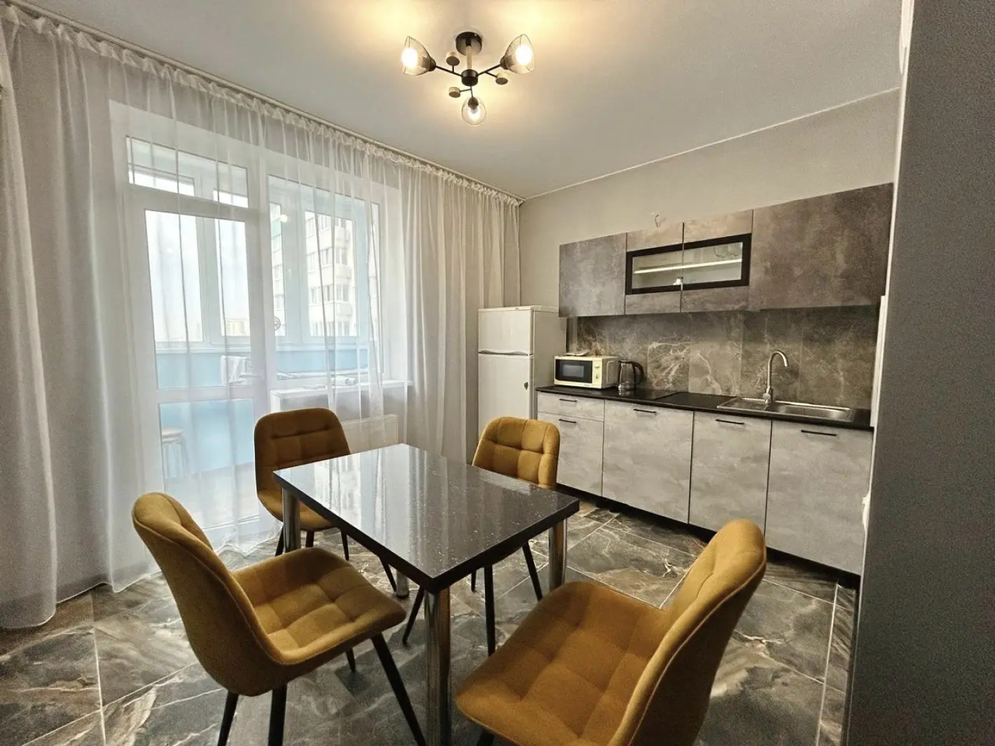 Квартира Двухкомнатная возле Космопорта