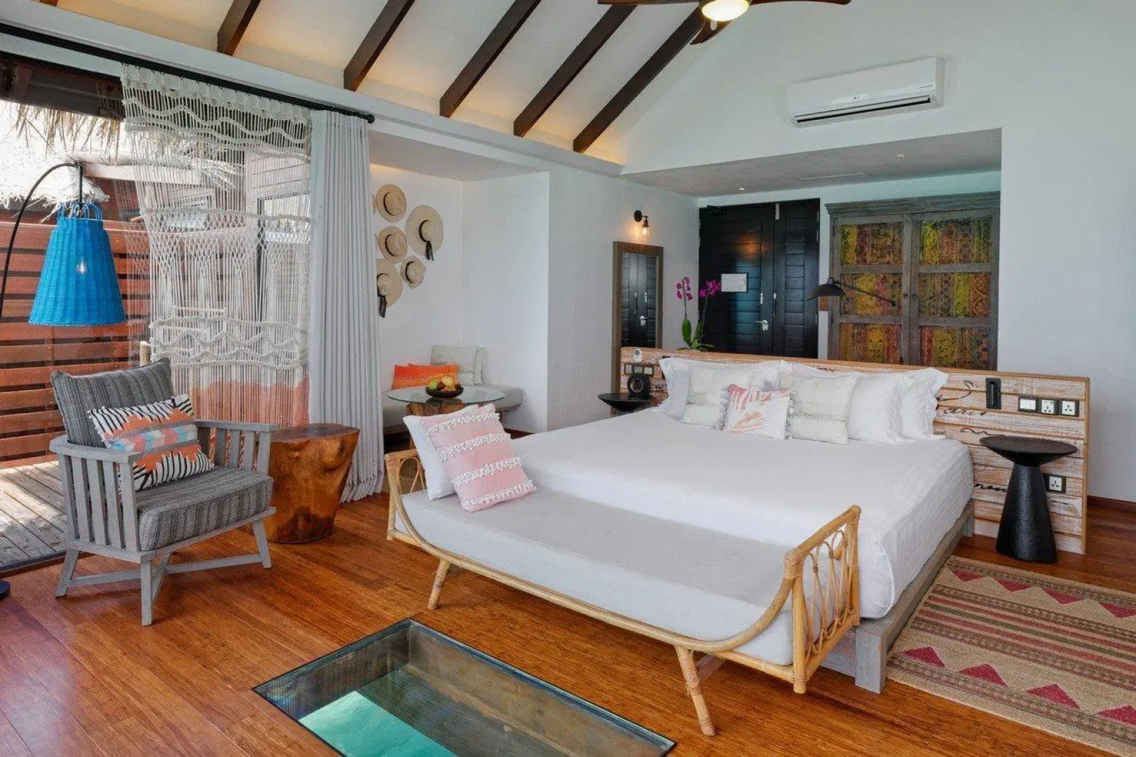 Grand Park Kodhipparu Hotel