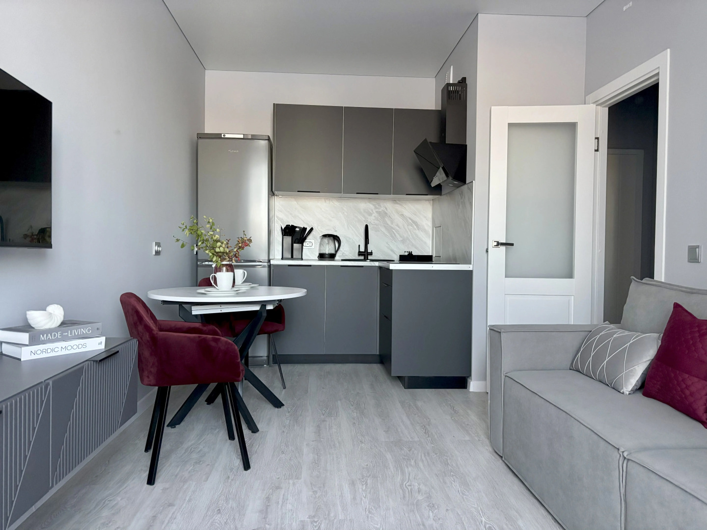 Квартира Dubrovskiy Apart с видом на Неву