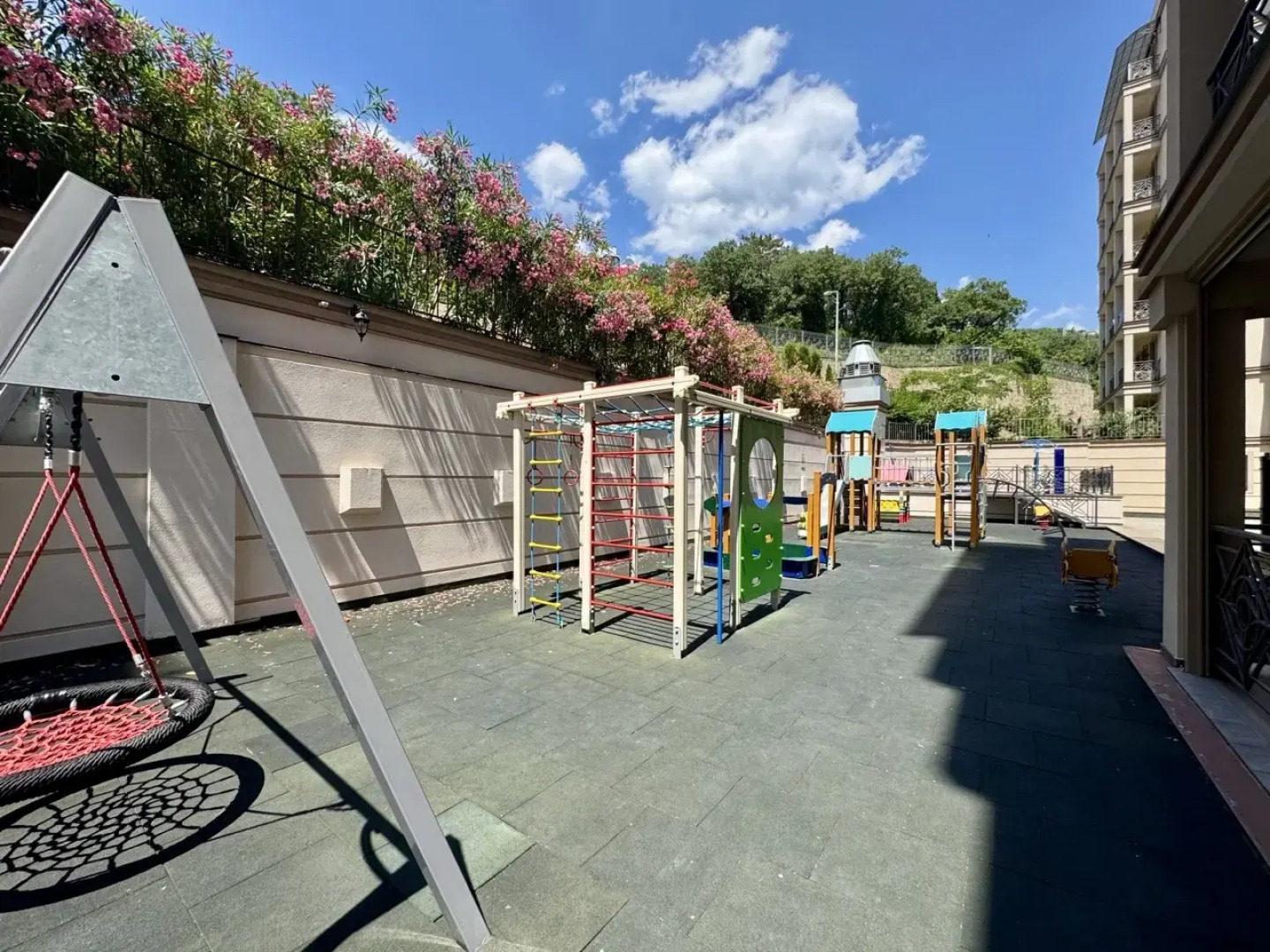 Апартаменты Двухкомнатные с Балконом Премиум класса в ЖК Дипломат