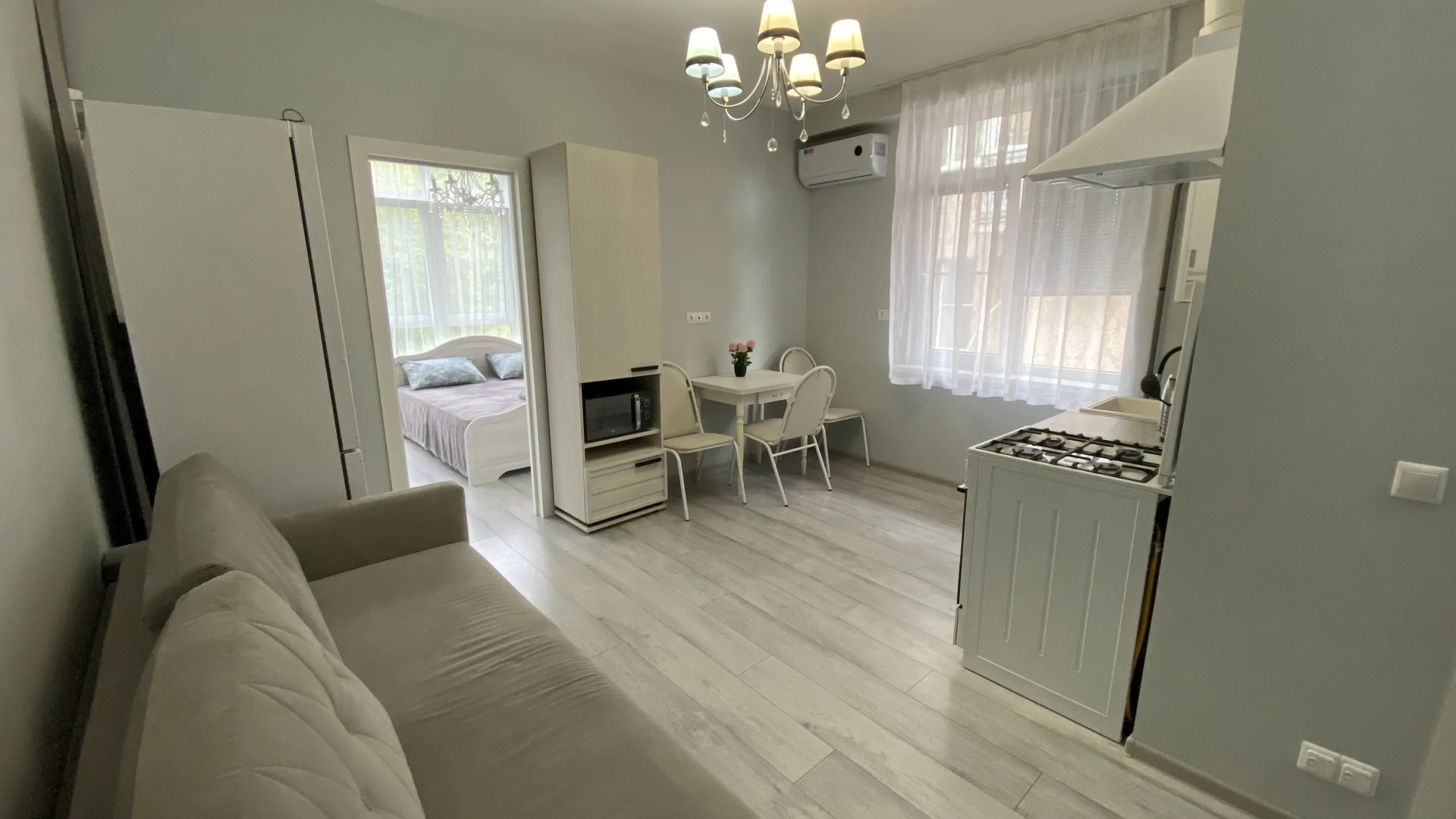 Апартаменты Волжская 83А