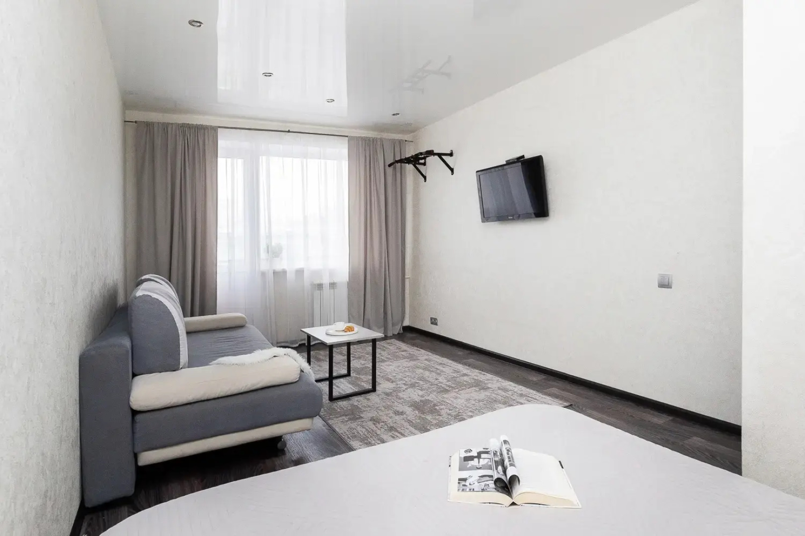 Квартира Двушка с изолированными комнатами, 5 минут до Золотой Нивы