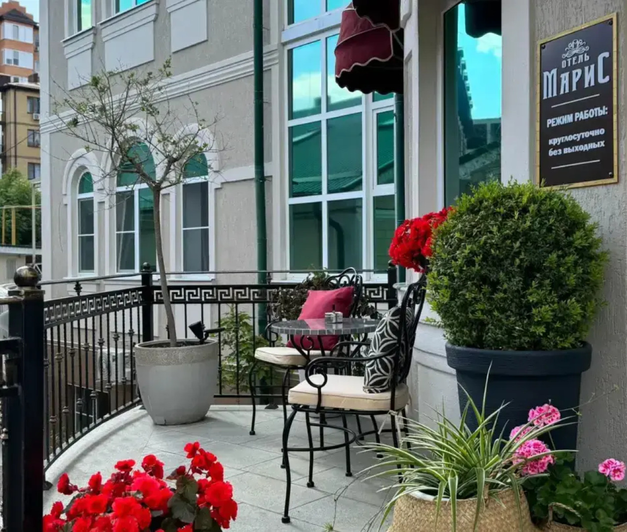 Отель МариС