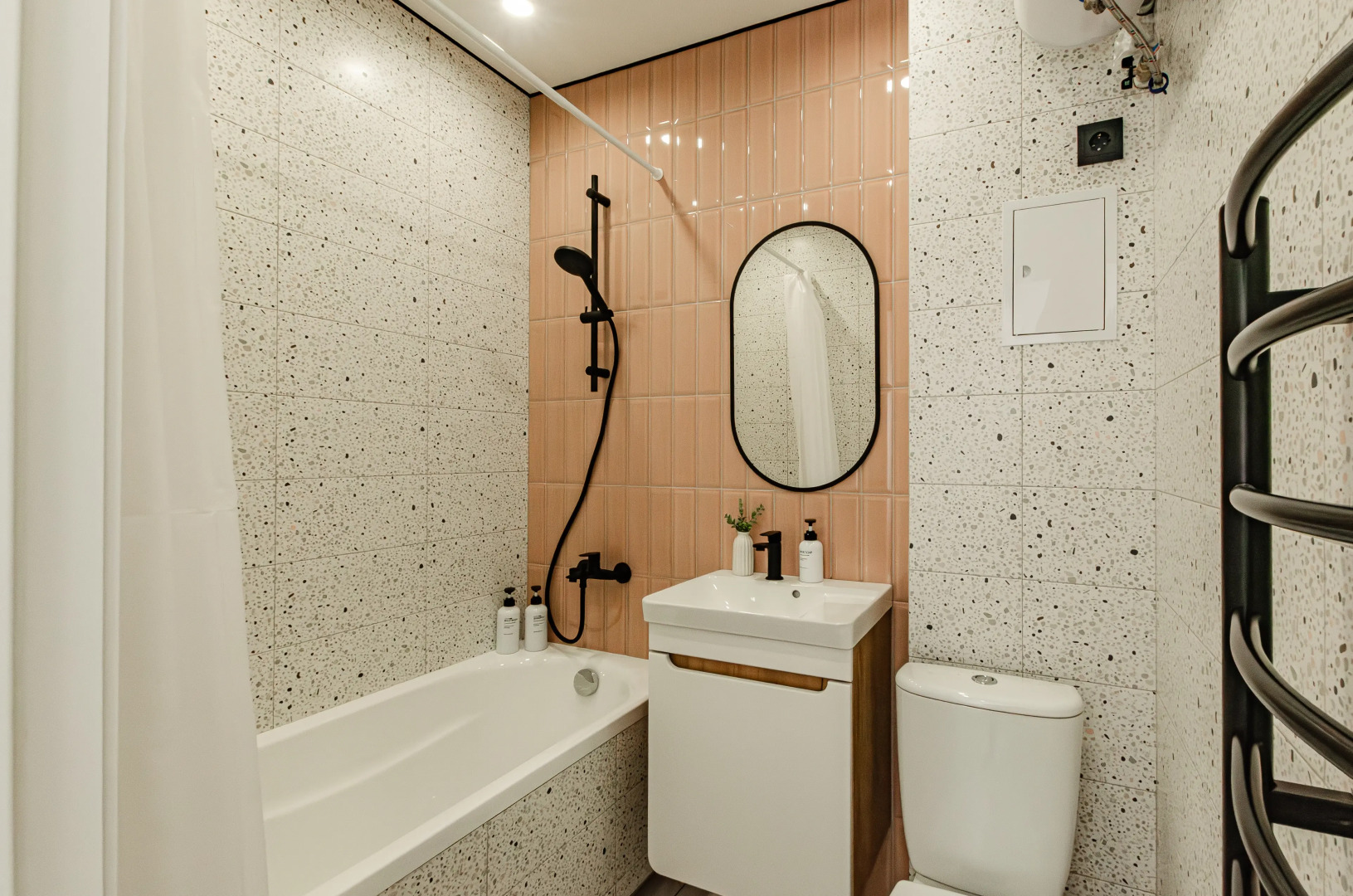 Квартира 2 ком с дизайнерским ремонтом в центре