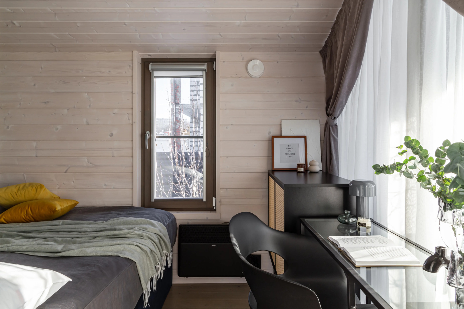 Частный Дом RiverDublDom  с баней и купелью у пруда в Новой Москве