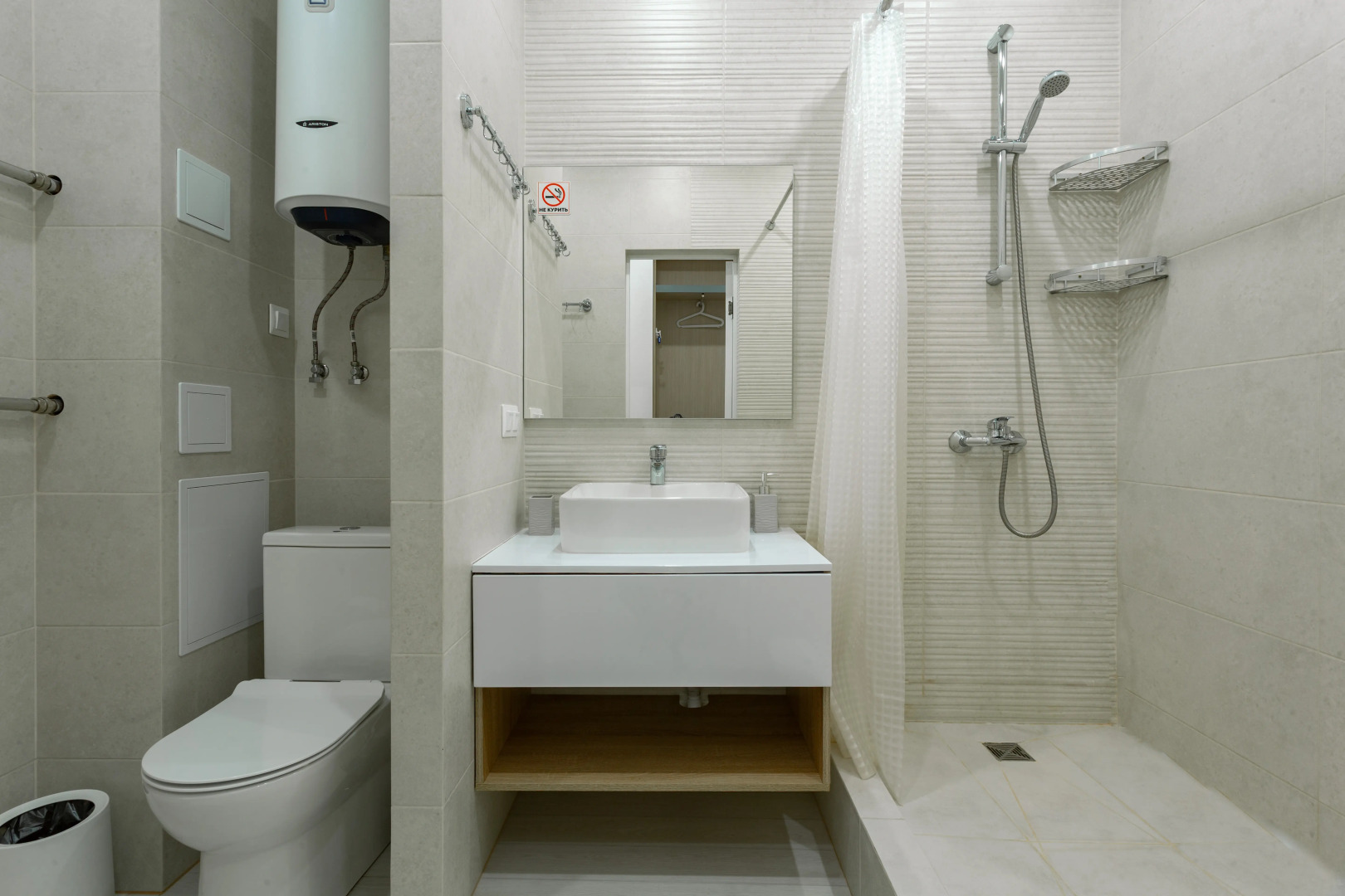 Сеть Апартаментов «Атмосфера» | Санторини — Морское Спокойствие И Городская Высота